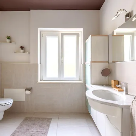 Indigo Blue カンノビオ