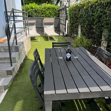 Indigo Blue アパート